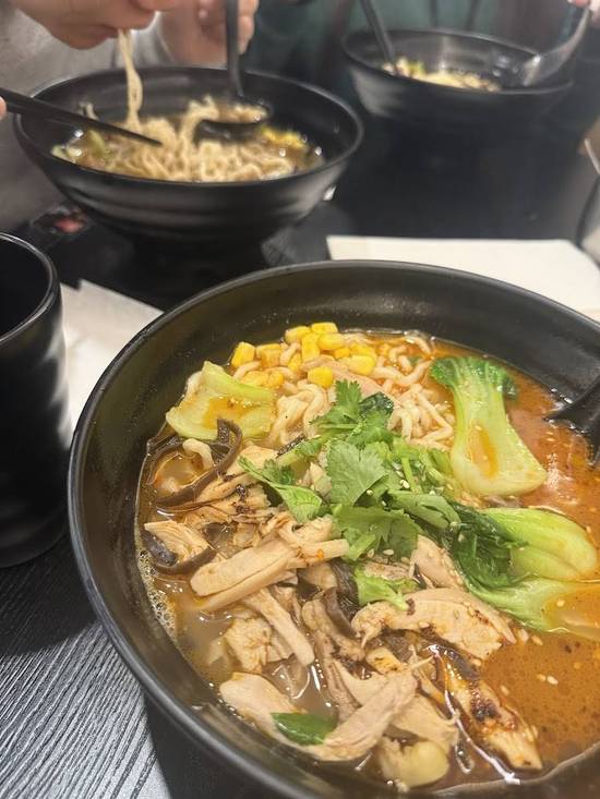 Slice Chicken Ramen/ 鸡丝面